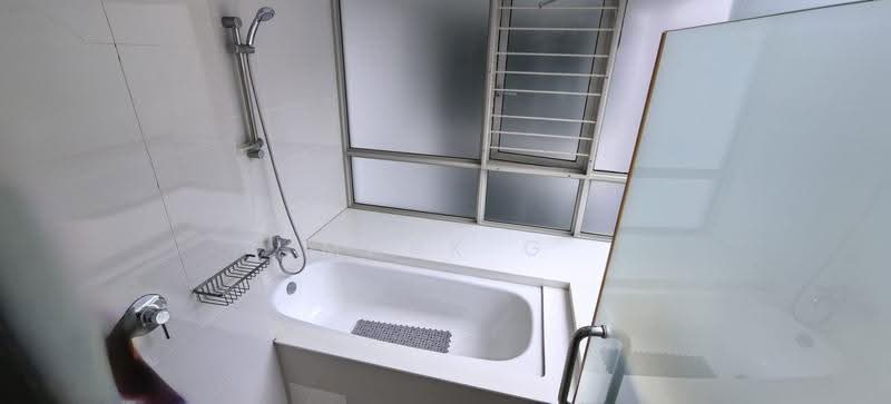 The Quartz, 59 Compassvale Bow, 3 Bedrooms, 1,313 sqft, Condominium For Rent, by Mark G, 500244010 - Bathroom - PropertyGuru.com.sg