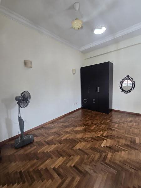 LORONG LEW LIAN, Lorong Lew Lian, Hougang / Punggol / Sengkang, 6 Bedrooms, 3,200 sqft, Semi-Detached House For Rent, by Terence Kuek, 500244024 - PropertyGuru.com.sg