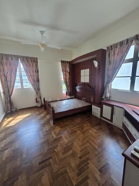 LORONG LEW LIAN, Lorong Lew Lian, Hougang / Punggol / Sengkang, 6 Bedrooms, 3,200 sqft, Semi-Detached House For Rent, by Terence Kuek, 500244024 - PropertyGuru.com.sg