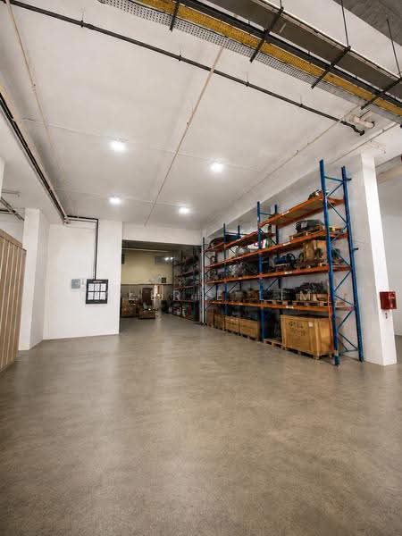 Wcega Plaza, 1 Bukit Batok Crescent, 3,186 sqft, Light Industrial (B1) For Sale, by Valerie Lim, 500244026 - Interior - CommercialGuru.com.sg