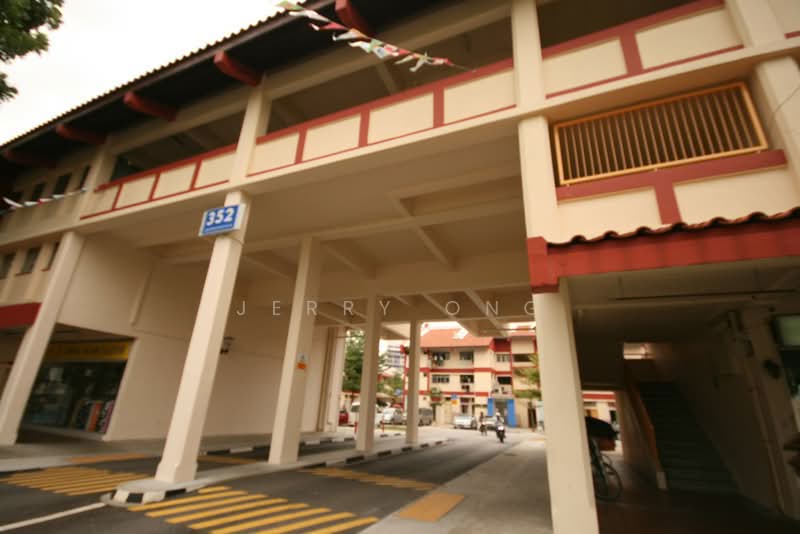 Blk 351 Jurong East Street 31, , 1,400 sqft, Shop / Shophouse For Sale, by Jerry Ong, 500244058 - Exterior - CommercialGuru.com.sg