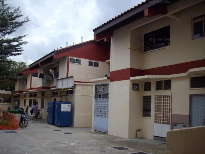 Blk 351 Jurong East Street 31, , 1,400 sqft, Shop / Shophouse For Sale, by Jerry Ong, 500244058 - Exterior - CommercialGuru.com.sg