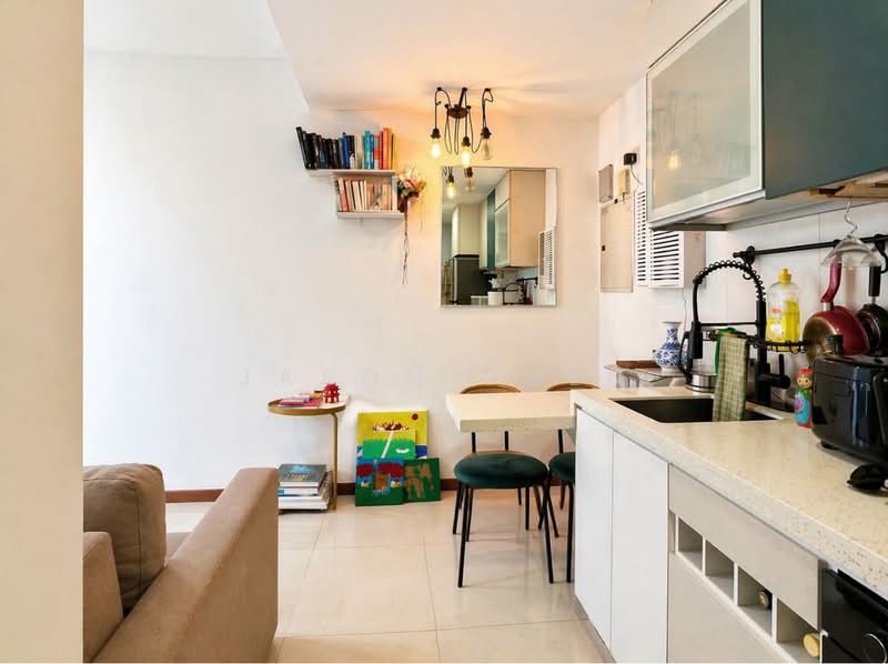 Qube Suites, 24 Jalan Punai, 2 Bedrooms, 419 sqft, Condominium For Rent, by Jason Chen, 500244060 - Kitchen - PropertyGuru.com.sg