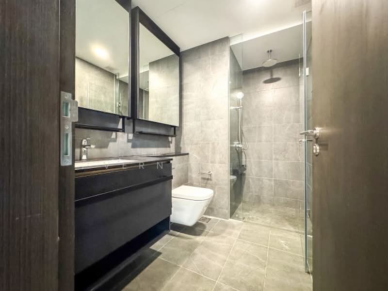 Park Colonial, 8 Woodleigh Lane, 1 Bedroom, 463 sqft, Condominium For Sale, by Vernon Low, 500244076 - PropertyGuru.com.sg