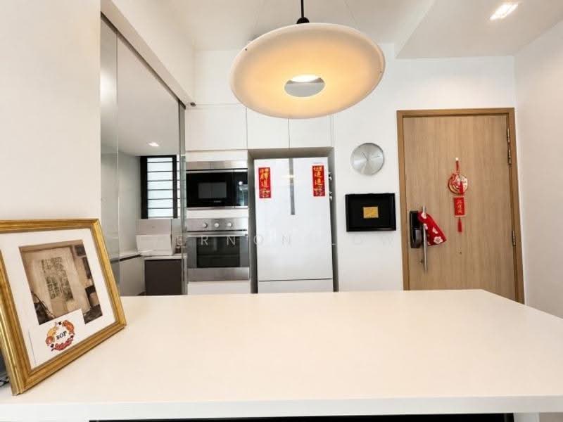 ClementiWoods Condominium, 82 West Coast Road, 2 Bedrooms, 1,055 sqft, Condominium For Rent, by Vernon Low, 500244081 - PropertyGuru.com.sg