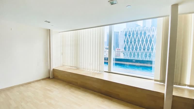The Central, 12 Eu Tong Sen Street, Boat Quay / Raffles Place / Marina, 636 sqft, Office For Sale, by Eric Chan 陳鴻運, 500244090 - View - CommercialGuru.com.sg