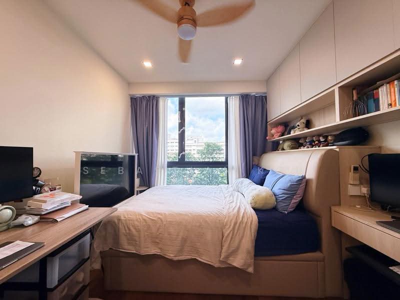 Esparina Residences, 121 Compassvale Bow, Hougang / Punggol / Sengkang, 2 Bedrooms, 829 sqft, Condominium For Sale, by Sebastian Koh, 500244107 - Bedroom - PropertyGuru.com.sg