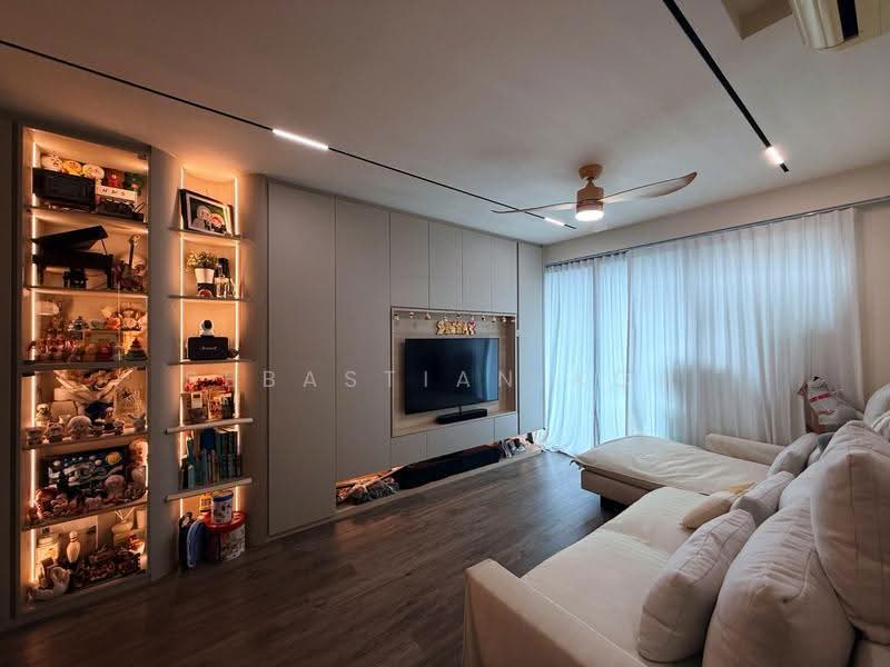 Esparina Residences, 121 Compassvale Bow, Hougang / Punggol / Sengkang, 2 Bedrooms, 829 sqft, Condominium For Sale, by Sebastian Koh, 500244107 - Living Room - PropertyGuru.com.sg