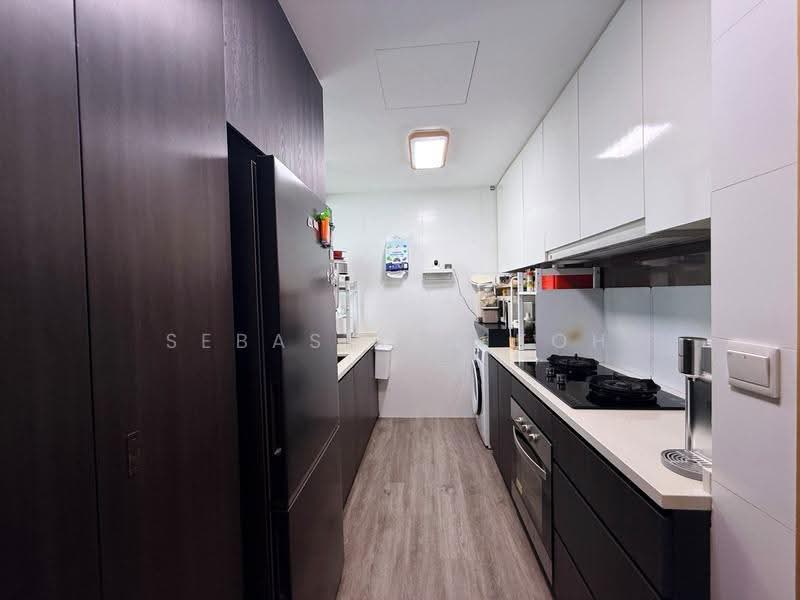 Esparina Residences, 121 Compassvale Bow, Hougang / Punggol / Sengkang, 2 Bedrooms, 829 sqft, Condominium For Sale, by Sebastian Koh, 500244107 - Kitchen - PropertyGuru.com.sg