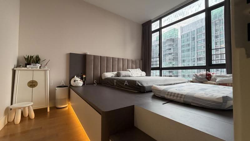 VIVA, 2 Suffolk Walk, Newton / Novena, 2 Bedrooms, 1,044 sqft, Condominium For Sale, by Javis Tan 陈松伟, 500244112 - Master Bedroom - PropertyGuru.com.sg