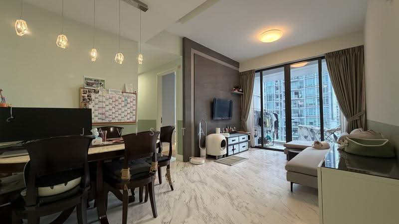 VIVA, 2 Suffolk Walk, Newton / Novena, 2 Bedrooms, 1,044 sqft, Condominium For Sale, by Javis Tan 陈松伟, 500244112 - Living Room - PropertyGuru.com.sg