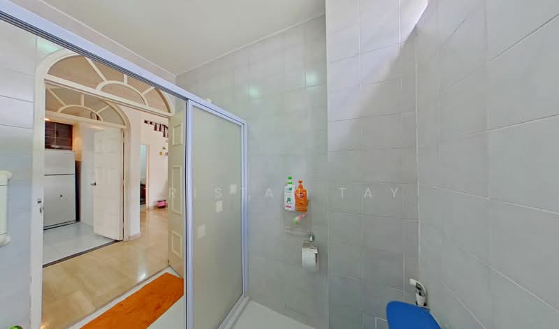 Ah Soo Garden, Lorong Ah Soo, 6 Bedrooms, 3,500 sqft, Semi-Detached House For Sale, by Tristan Tay, 500244117 - Bathroom - PropertyGuru.com.sg