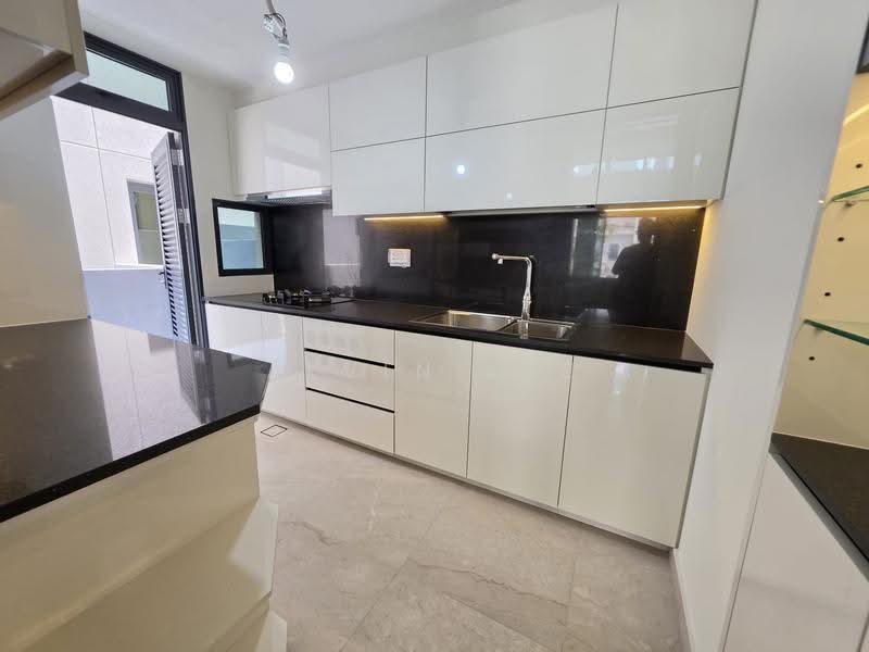 Belgravia Ace, 100 Belgravia Drive, 5 Bedrooms, 4,058 sqft, Conservation House For Sale, by Alvin Lee, 500244126 - Kitchen - PropertyGuru.com.sg