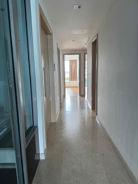 The Azure, 201 Ocean Drive, 3 Bedrooms, 1,712 sqft, Condominium For Sale, by Stephanie Liu, 500244127 - Corridor - PropertyGuru.com.sg