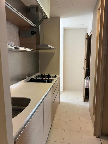 The Azure, 201 Ocean Drive, 3 Bedrooms, 1,712 sqft, Condominium For Sale, by Stephanie Liu, 500244127 - Kitchen - PropertyGuru.com.sg