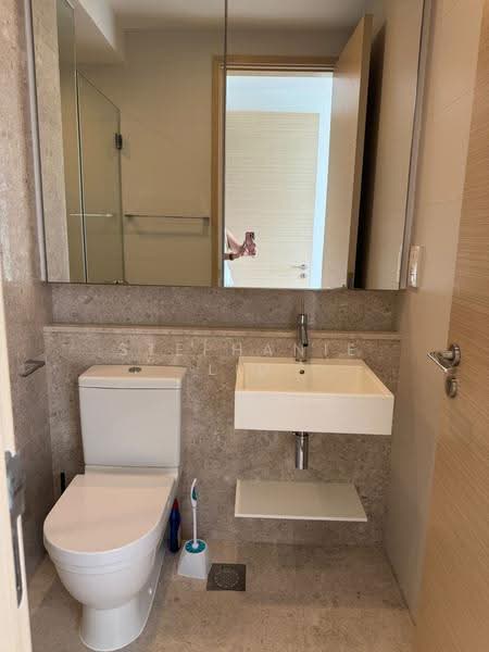 The Azure, 201 Ocean Drive, 3 Bedrooms, 1,712 sqft, Condominium For Sale, by Stephanie Liu, 500244127 - Bathroom - PropertyGuru.com.sg