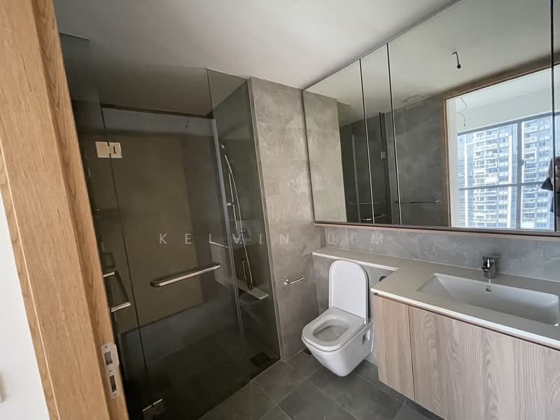 Twin VEW, 93 West Coast Vale, 2 Bedrooms, 710 sqft, Condominium For Sale, by Kelvin Lim, 500244144 - Bathroom - PropertyGuru.com.sg