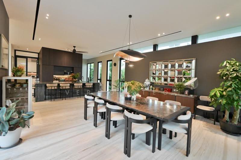 MAGNUM OPUS BUNGALOW WITH EVERYTHING, Tanglin / Holland / Bukit Timah, 8 Bedrooms, 9,999 sqft, Bungalow House For Sale, by Vernon Teo, 500244163 - Kitchen - PropertyGuru.com.sg