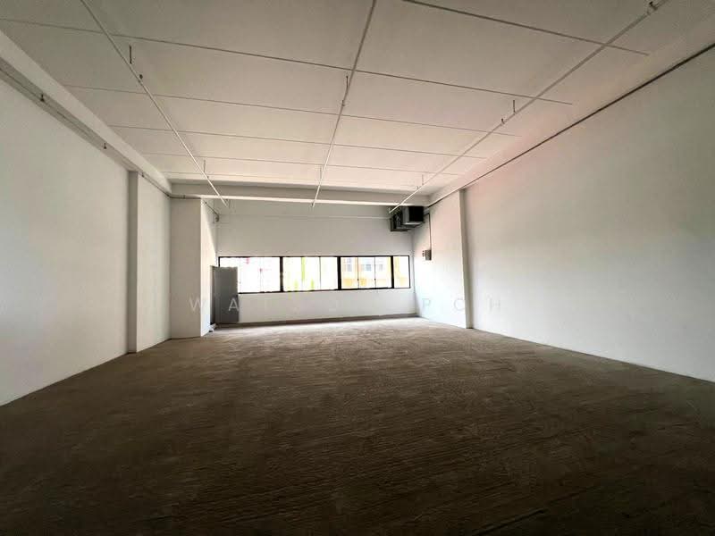 Food Vision @ Mandai, 21 Mandai Estate, 1,733 sqft, Factory / Workshop (B2) For Sale, by Watson Poh, 500244181 - Interior - CommercialGuru.com.sg