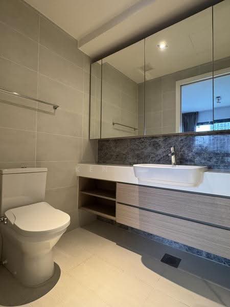 The Lakefront Residences, 42 Lakeside Drive, 2 Bedrooms, 764 sqft, Condominium For Rent, by Ken Ng, 500244185 - Bathroom - PropertyGuru.com.sg
