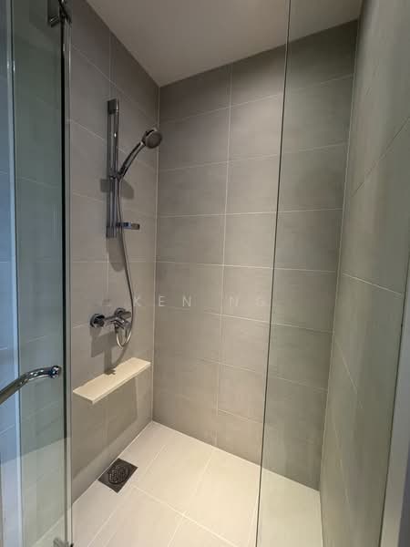 The Lakefront Residences, 42 Lakeside Drive, 2 Bedrooms, 764 sqft, Condominium For Rent, by Ken Ng, 500244185 - Bathroom - PropertyGuru.com.sg