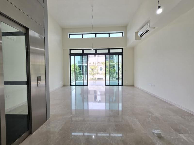 JIA LANDED Final Release Units - FREEHOLD Brand New strata landed homes from just $5.30M!, Seletar / Yio Chu Kang, 5 Bedrooms, 4,058 sqft, Cluster House For Sale, by Alvin Lee, 500244188 - Living Room - PropertyGuru.com.sg