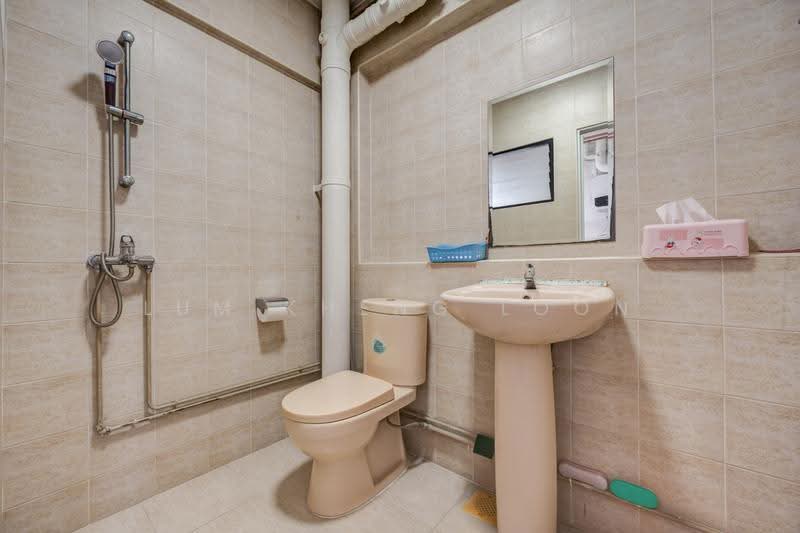 605 Woodlands Drive 42, 605 Woodlands Drive 42, Admiralty / Woodlands, 3 Bedrooms, 1,087 sqft, HDB Flat For Sale, by Lum Kheng Loon, 500244189 - Bathroom - PropertyGuru.com.sg