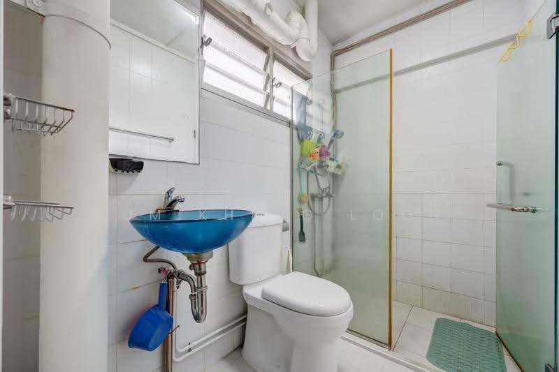 605 Woodlands Drive 42, 605 Woodlands Drive 42, Admiralty / Woodlands, 3 Bedrooms, 1,087 sqft, HDB Flat For Sale, by Lum Kheng Loon, 500244189 - Master Bathroom - PropertyGuru.com.sg