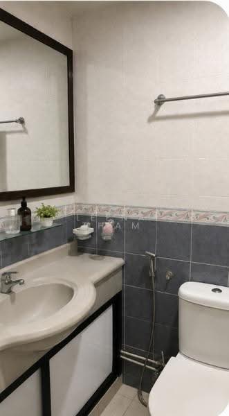 405 Admiralty Link, 405 Admiralty Link, 3 Bedrooms, 1,055 sqft, HDB Flat For Sale, by Leena Tham, 500244203 - Bathroom - PropertyGuru.com.sg