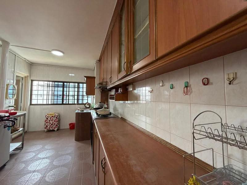 225 Ang Mo Kio Avenue 1, 225 Ang Mo Kio Avenue 1, 2 Bedrooms, 883 sqft, HDB Flat For Rent, by Eileen Au, 500244213 - Kitchen - PropertyGuru.com.sg