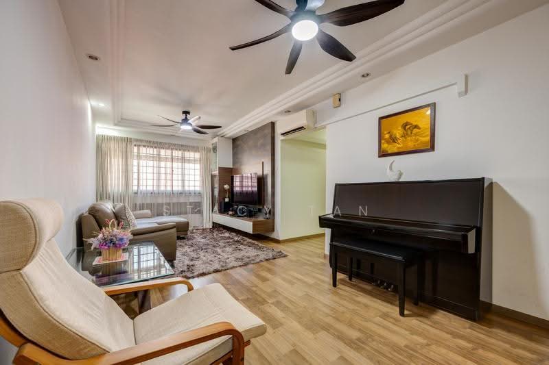 464 Choa Chu Kang Avenue 4, 464 Choa Chu Kang Avenue 4, Dairy Farm / Bukit Panjang / Choa Chu Kang, 3 Bedrooms, 1,120 sqft, HDB Flat For Sale, by Stacy Tan, 500244217 - Living Room - PropertyGuru.com.sg