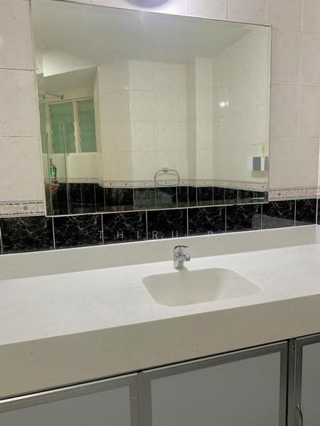 Melville Park, 28 Simei Street 1, 2 Bedrooms, 958 sqft, Apartment For Rent, by Thiru P, 500244220 - Bathroom - PropertyGuru.com.sg