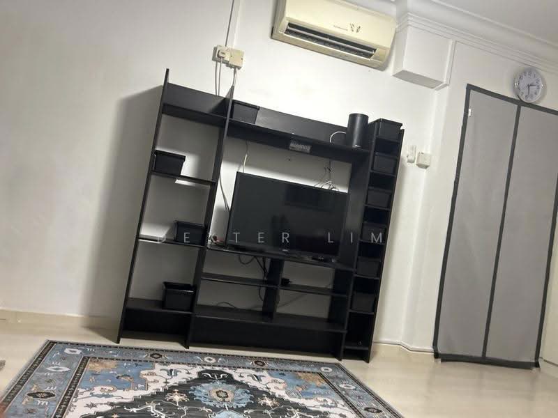 821 Woodlands Street 82, 821 Woodlands Street 82, 2 Bedrooms, 572 sqft, HDB Flat For Rent, by Dexter Lim, 500244236 - Living Room - PropertyGuru.com.sg