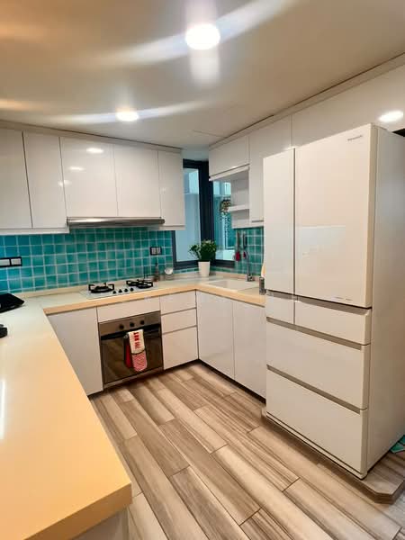 The Madeira, 52 Bukit Batok Street 31, 4 Bedrooms, 1,302 sqft, Condominium For Sale, by Jeremy He, 500244244 - Kitchen - PropertyGuru.com.sg