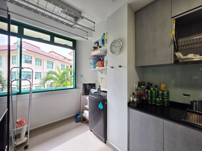 Changi Green, 712 Upper Changi Road East, Bedok / Upper East Coast, 3 Bedrooms, 1,216 sqft, Condominium For Rent, by Sara Kwon, 500244245 - Balcony - PropertyGuru.com.sg