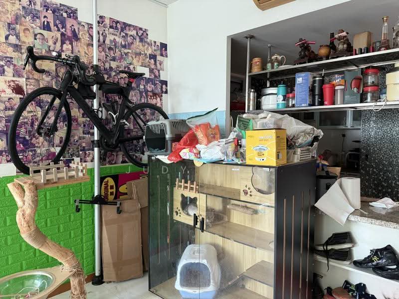 Hillview Regency, 28 Bukit Batok East Avenue 2, 3 Bedrooms, 1,195 sqft, Condominium For Sale, by Judy Ong, 500244247 - Interior - PropertyGuru.com.sg