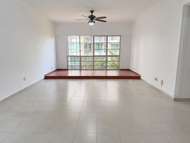 Sunbird View, 183A Sunbird Road, 3 Bedrooms, 1,356 sqft, Apartment For Sale, by Sharlene Chang, 500244252 - Living Room - PropertyGuru.com.sg