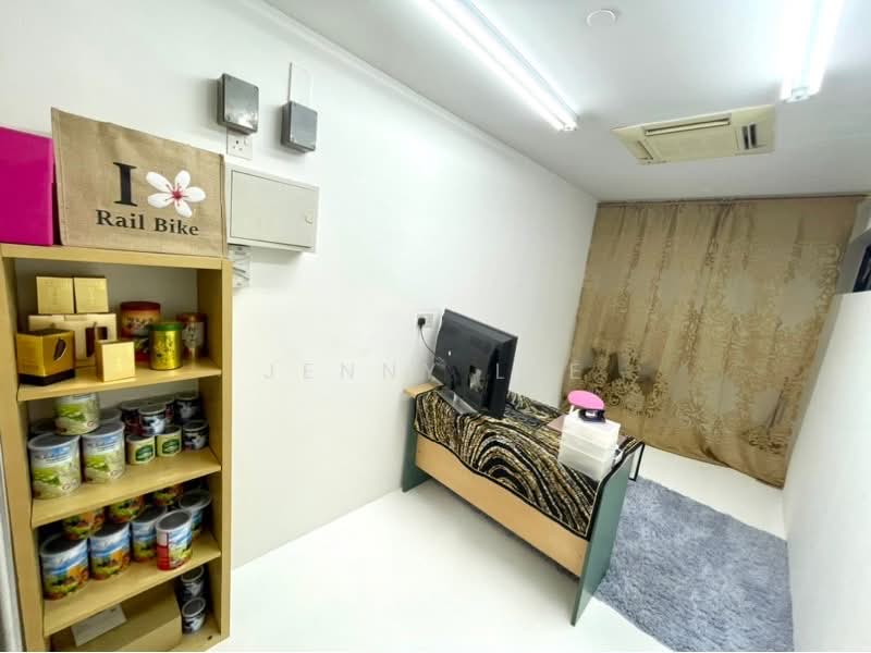 Le Regal, 340 340, Eunos / Geylang / Paya Lebar, 129 sqft, Shop / Shophouse For Sale, by Jenny Lee, 500244254 - CommercialGuru.com.sg