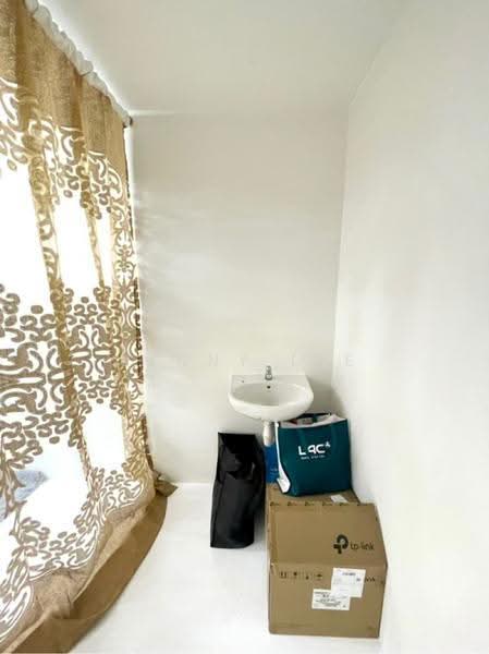 Le Regal, 340 340, Eunos / Geylang / Paya Lebar, 129 sqft, Shop / Shophouse For Sale, by Jenny Lee, 500244254 - CommercialGuru.com.sg