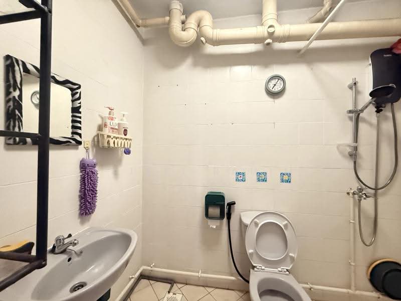 537 Bukit Panjang Ring Road, 537 Bukit Panjang Ring Road, Dairy Farm / Bukit Panjang / Choa Chu Kang, 3 Bedrooms, 1,313 sqft, HDB Flat For Sale, by Faizal Rahim, 500244262 - Bathroom - PropertyGuru.com.sg