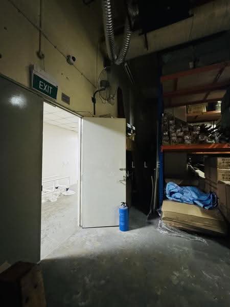 Pantech Business Hub, 194 Pandan Loop, Buona Vista / West Coast / Clementi New Town, 1,367 sqft, Factory / Workshop (B2) For Sale, by Michelle Tan, 500244264 - CommercialGuru.com.sg