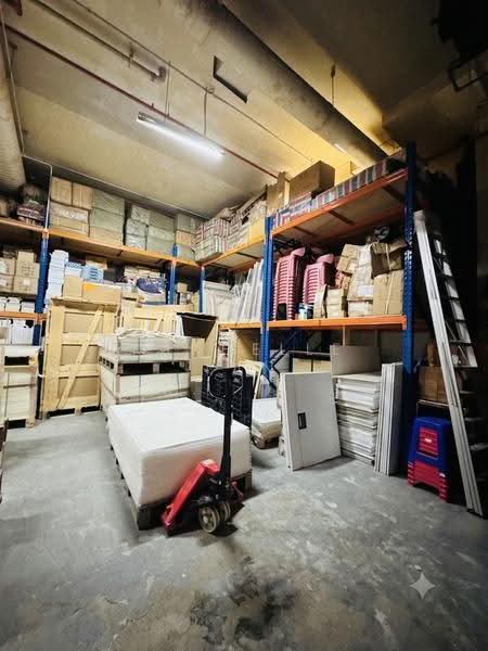 Pantech Business Hub, 194 Pandan Loop, Buona Vista / West Coast / Clementi New Town, 1,367 sqft, Factory / Workshop (B2) For Sale, by Michelle Tan, 500244264 - CommercialGuru.com.sg