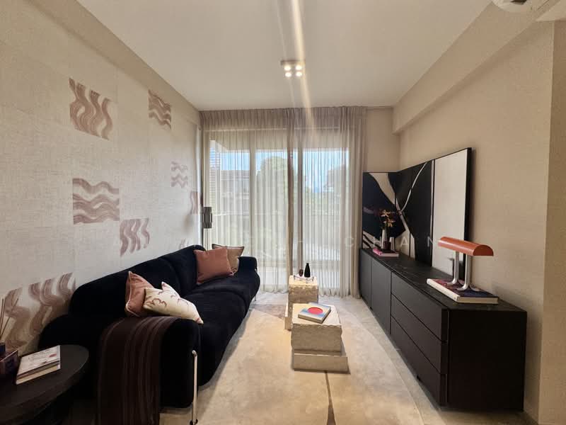 Orchard Sophia, 128 Sophia Road, 3 Bedrooms, 764 sqft, Condominium For Sale, by Annabeth Chan, 500244270 - Living Room - PropertyGuru.com.sg