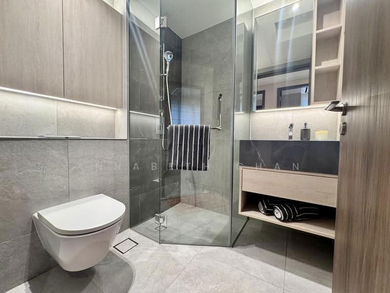 Orchard Sophia, 128 Sophia Road, 3 Bedrooms, 764 sqft, Condominium For Sale, by Annabeth Chan, 500244270 - Bathroom - PropertyGuru.com.sg