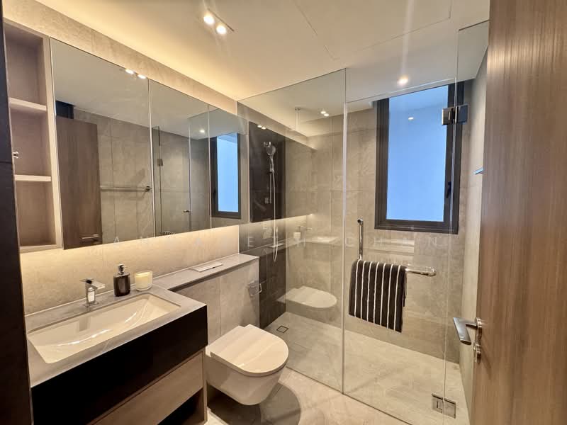 Orchard Sophia, 128 Sophia Road, 3 Bedrooms, 764 sqft, Condominium For Sale, by Annabeth Chan, 500244270 - Bathroom - PropertyGuru.com.sg