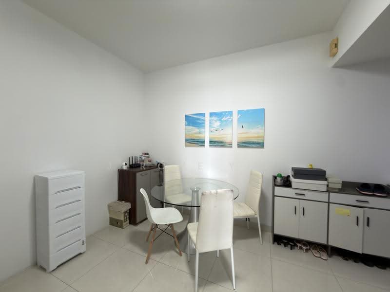 City Square Residences, 10 Kitchener Link, Room Rental, 200 sqft, Condominium For Rent, by Jerome Yap, 500244281 - Dining Room - PropertyGuru.com.sg