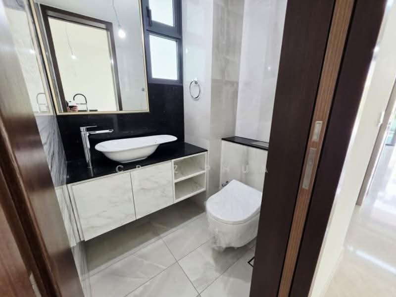 Brand New Completed. Launching Soon in September! Superb Layout!, , 5 Bedrooms, 4,048 sqft, Semi-Detached House For Sale, by Cruz Phua, 500244287 - Bathroom - PropertyGuru.com.sg