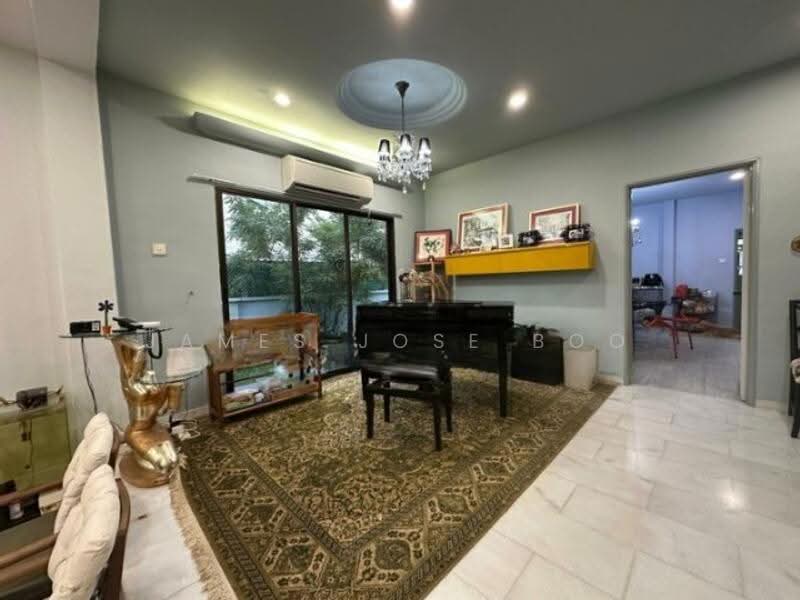 Cheap Pasir Ris Semi D | Regular land | Min walk to beach, 30, 4 Bedrooms, 3,800 sqft, Semi-Detached House For Sale, by James Jose Boo, 500244291 - PropertyGuru.com.sg