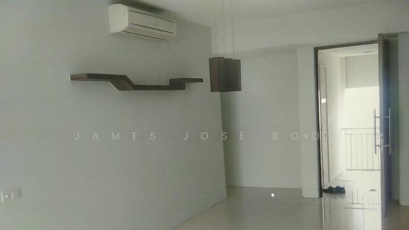Urgent sale | 2 bedroom apt | 2 Min to MRT | High floor, 80, 2 Bedrooms, 678 sqft, Condominium For Sale, by James Jose Boo, 500244296 - PropertyGuru.com.sg