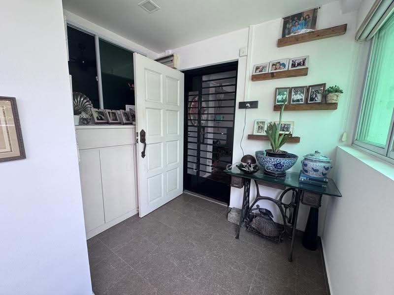 EA / Jumbo Near Marsiling MRT, Marsiling Road, 4 Bedrooms, 1,830 sqft, HDB Flat For Sale, by Yumi Leong, 500244309 - Entrance - PropertyGuru.com.sg